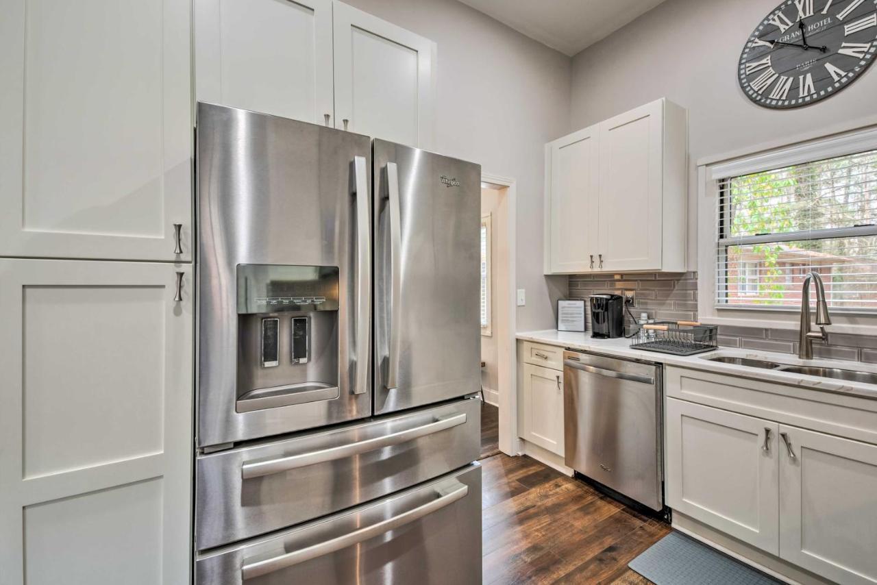Atlanta Retreat With Deck In Greenbriar Area! מראה חיצוני תמונה